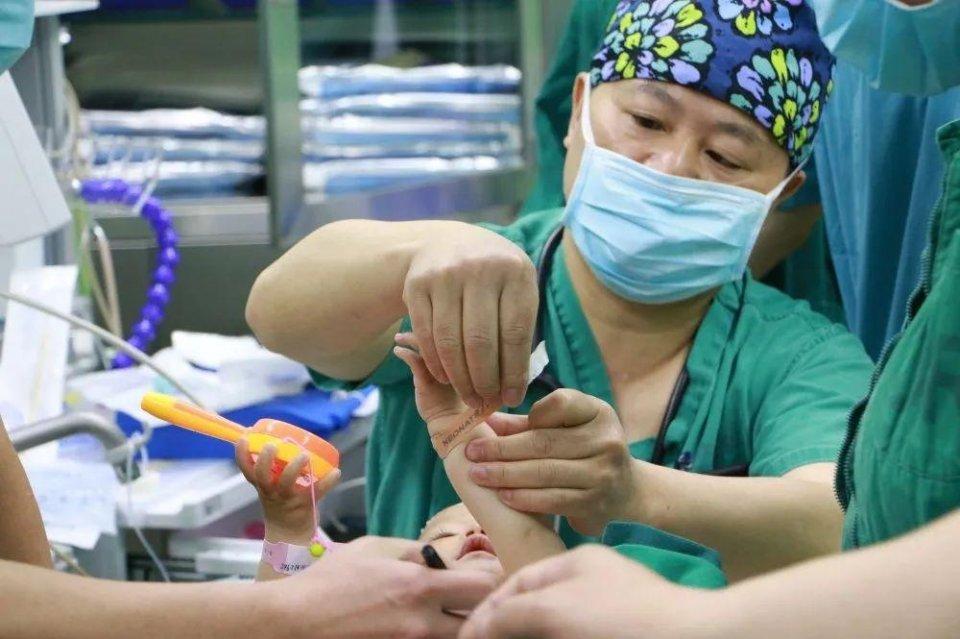 绥化妇婴监护型护送